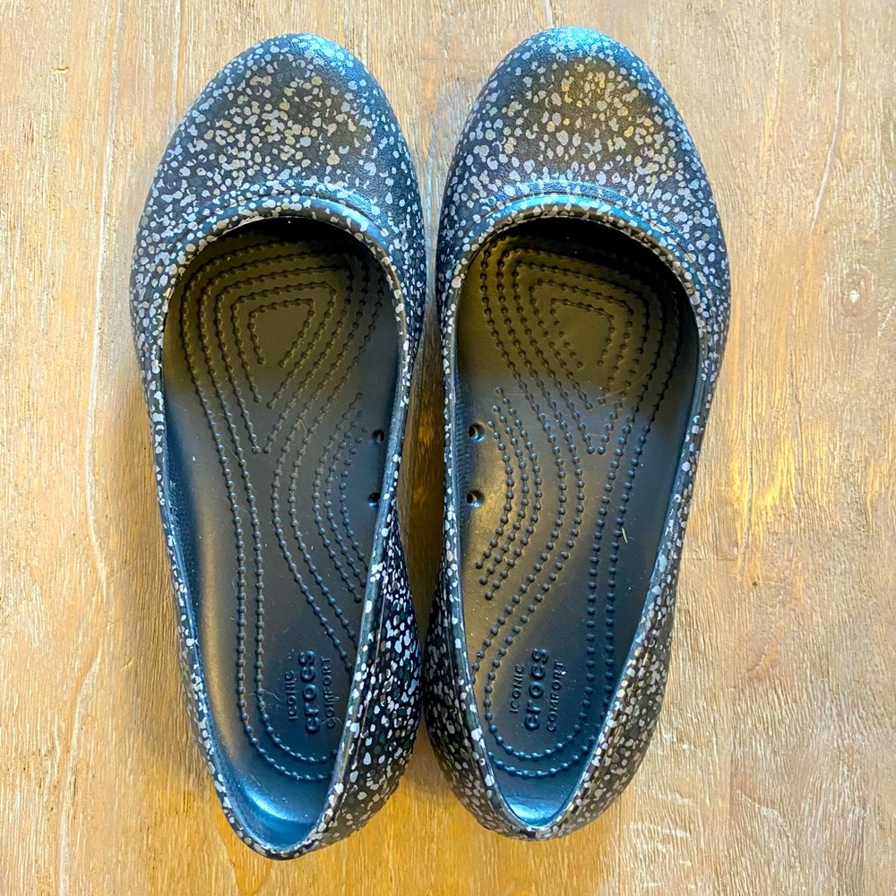 Crocs - Like New!